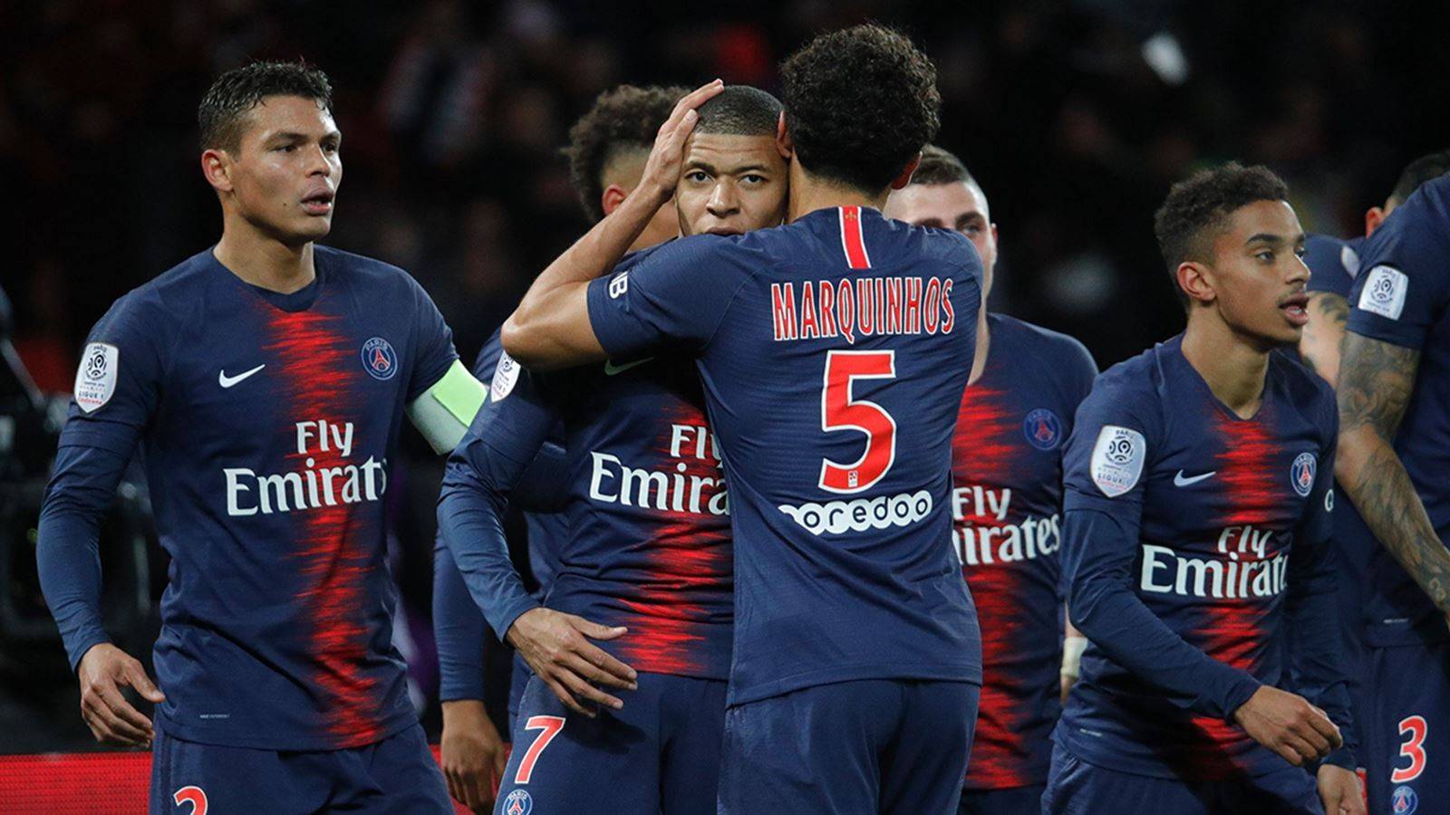 在定位球攻 在定位球攻